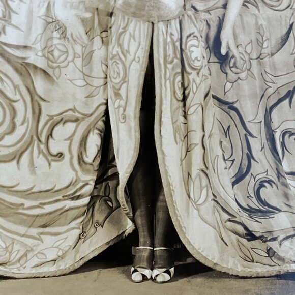 Vintage Art Nouveau Female Performer 8 x 10 Photograph by Nicholas Ház - Picture 13 of 16